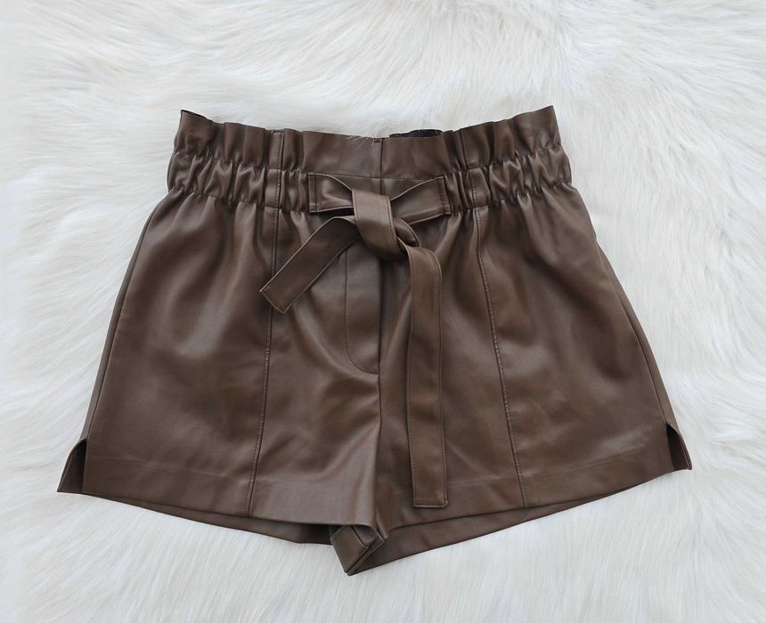 Кожени панталони размер Л