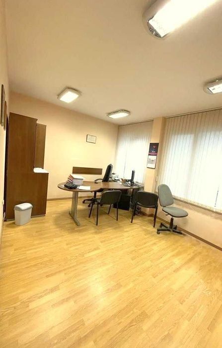 Продава се Офис в Варна, Спортна зала - 83 кв.м за 1627 €/кв.м - Снимка #8