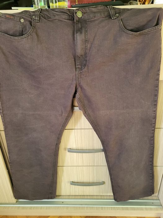 Pantaloni mari pentru barbati. Nou