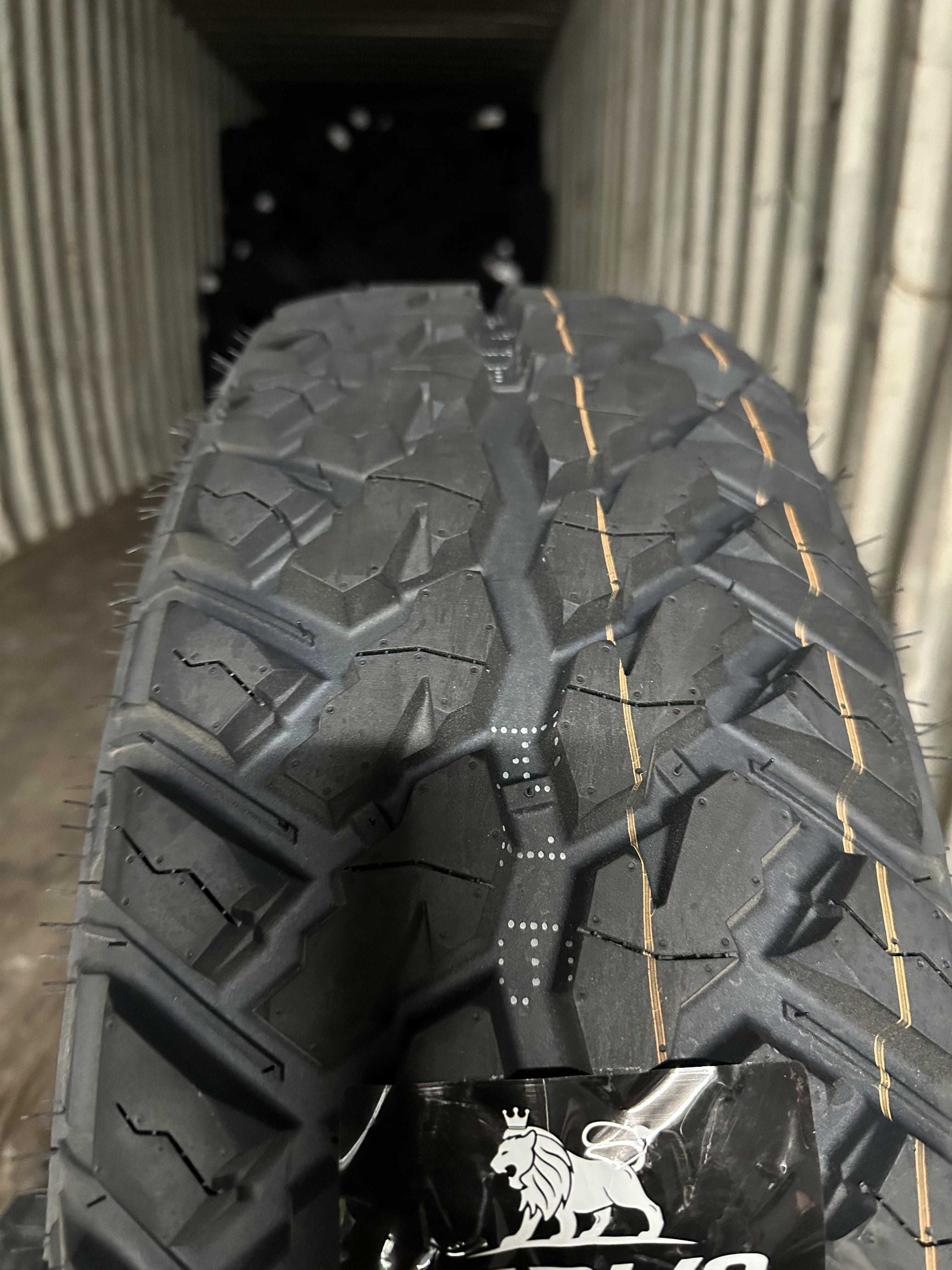 Нови джипови гуми ARIVO LION BACK N39 M/T 245/75R16 120/116N НОВ DOT