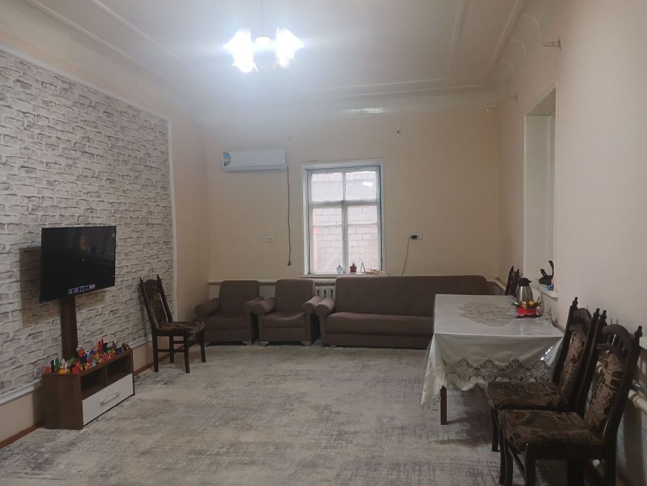 Продаётся дом в центре города ,рядом с кафе шоколад,  отов