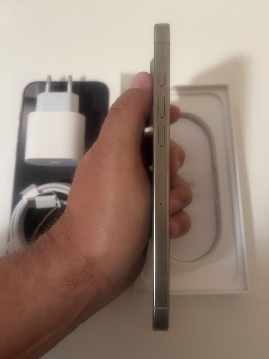 Iphone 16pro max 256GB 99% bat