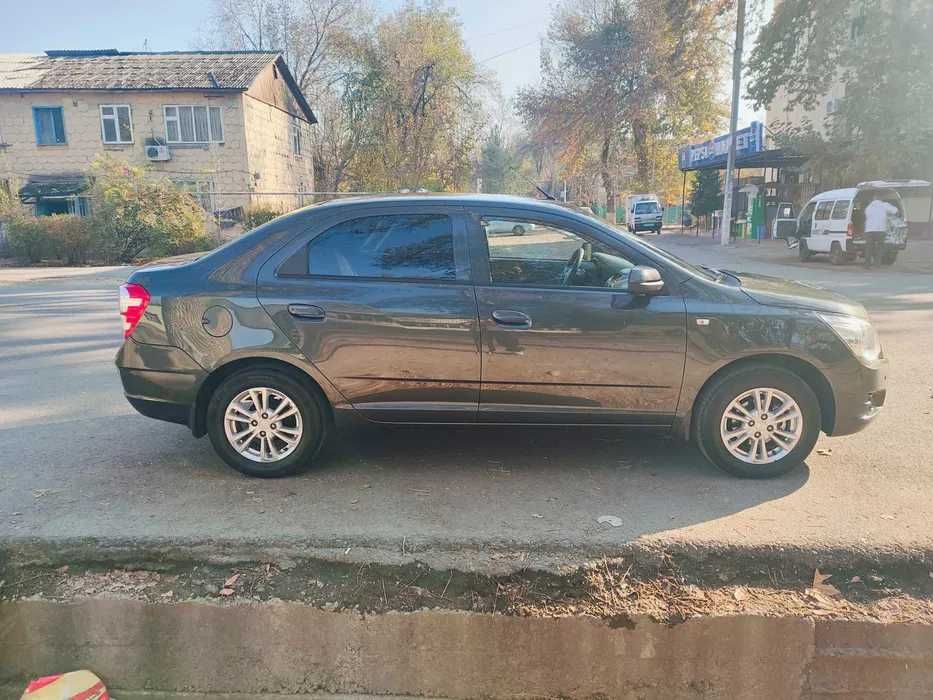 Продам свой  Chevrolet Cobalt 2024 / 30.000 (Propan )