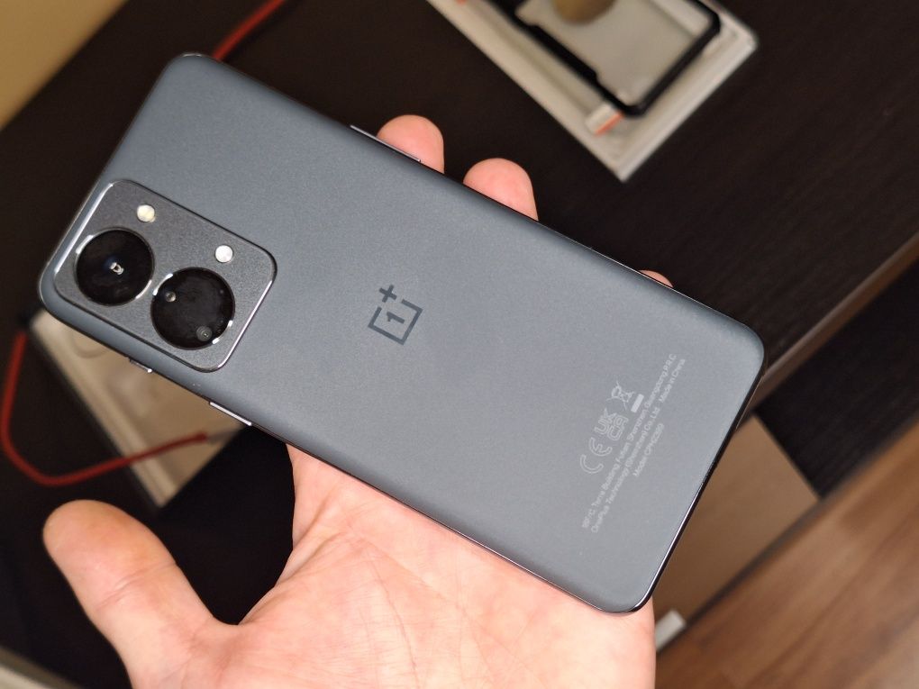 Oneplus nord 2t ca NOU!!!