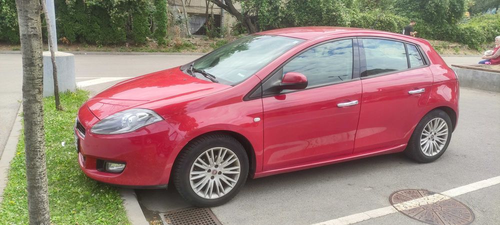 Продавам fiat bravo