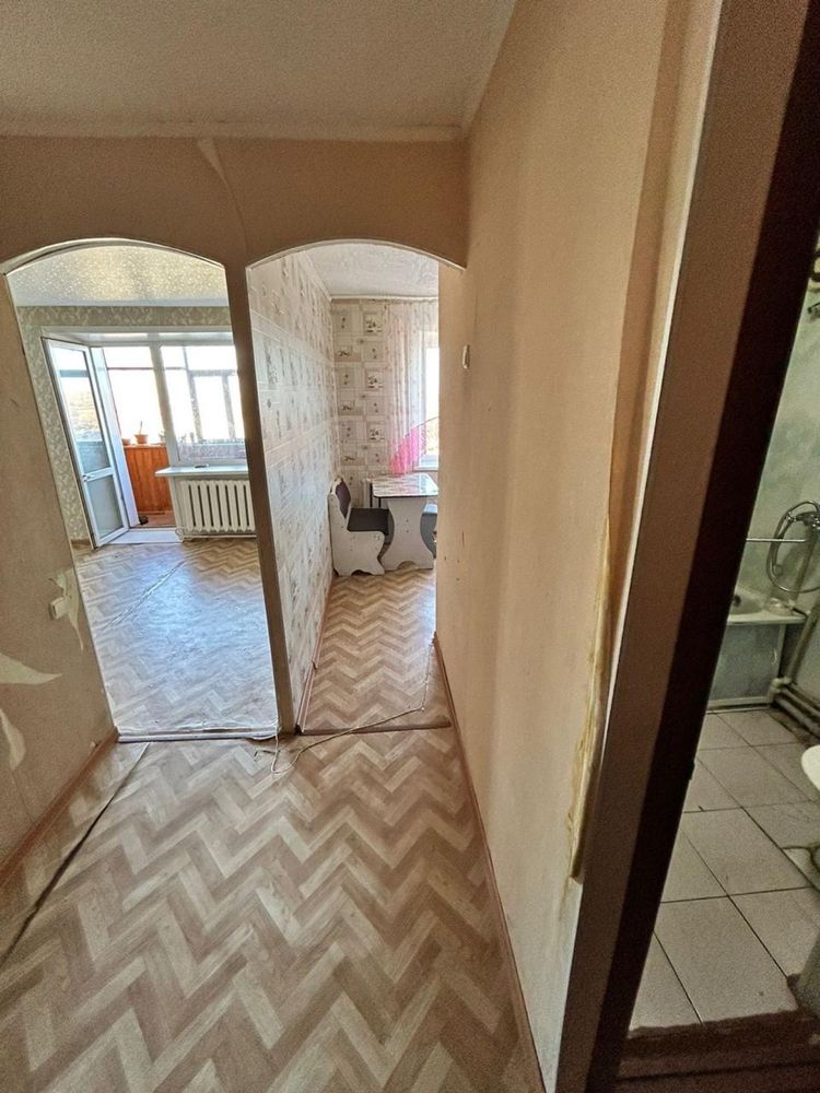 Продам 2-х комнатную переделанную в 3-х комн.