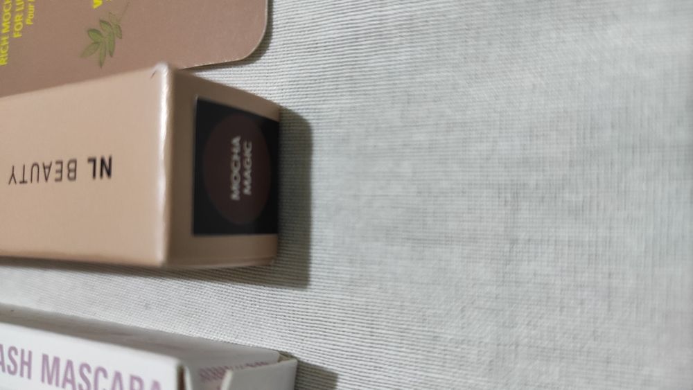 Спирала Kylie Cosmetics ,праймър Clarins luminosity ,Miamante пяна душ