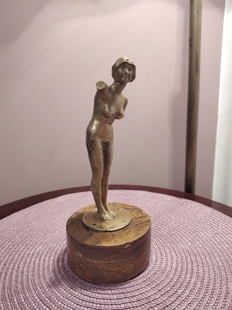 Veche statueta bronz semnata, nud