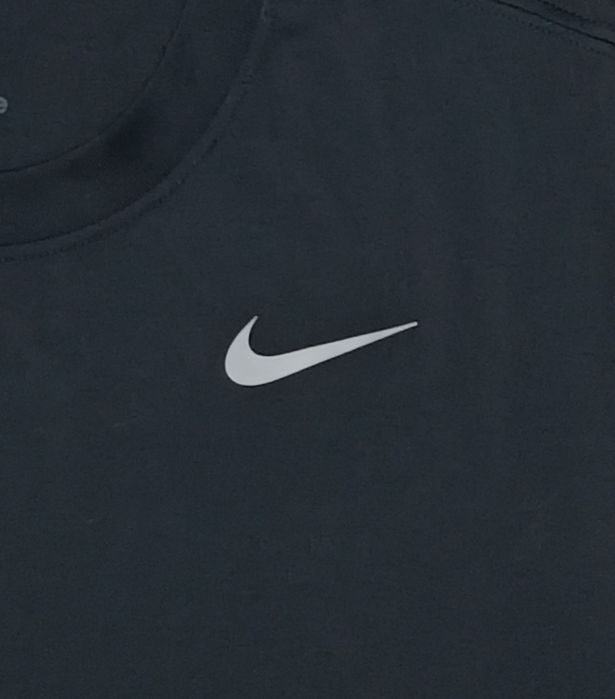 Nike DRI-FIT Tee оригинална тениска S Найк спортна фланелка фитнес