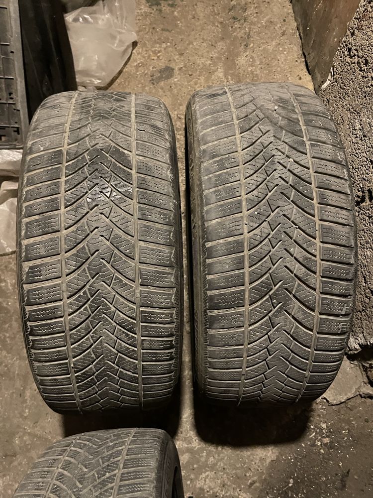Зимни гуми Semperito 235/45 18 XL M * S