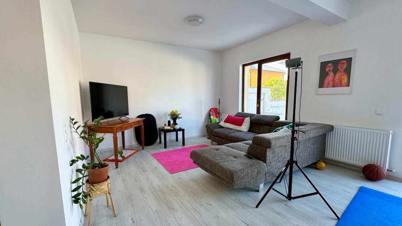 Casa in Duplex de vânzare - Mihăilești - GR