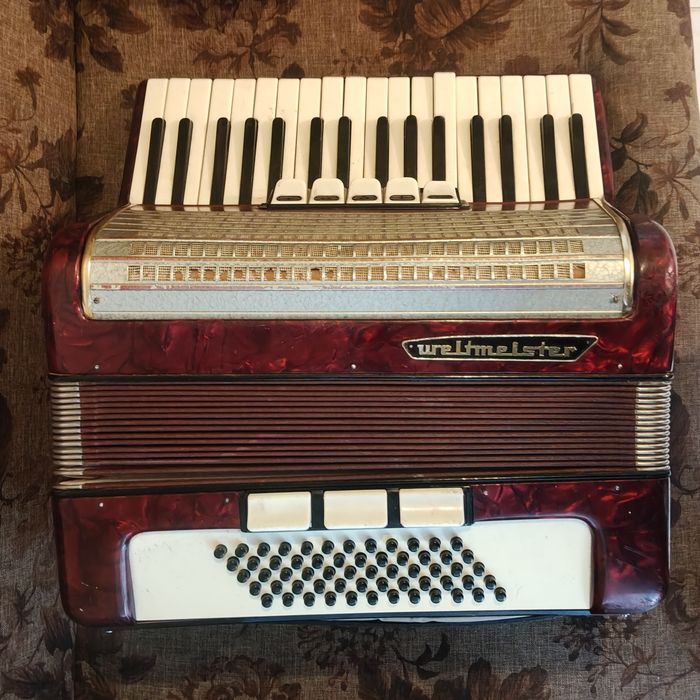 Акордеон weltmeister
