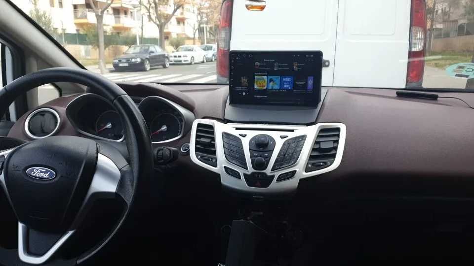Navigatie GPS Android Ford Fiesta 2009-2017 1-8GB RAM - QLed CarPlay