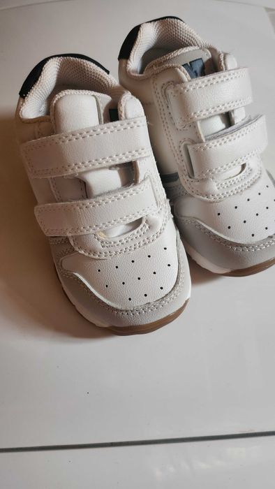 Бебешки обувки /маратонки