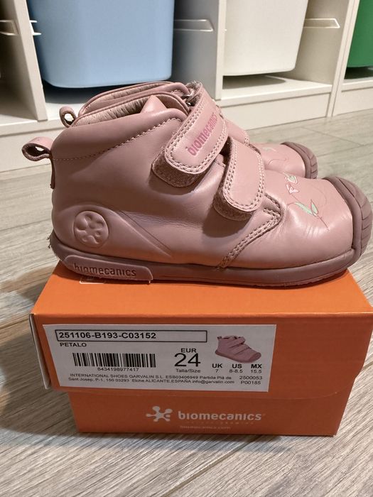 Ghete Biomecanics din piele naturala, marime 24