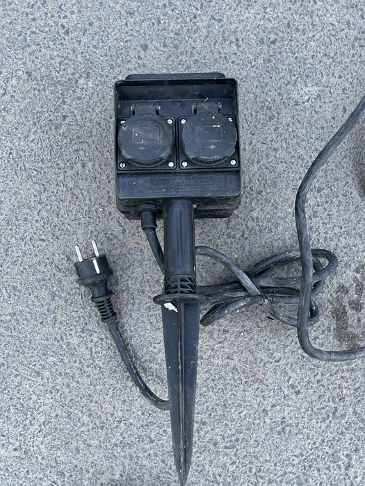 Priza de gradina programabila cu prelungitor