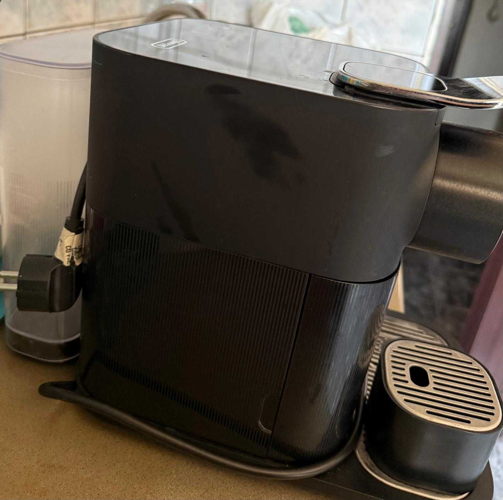 Espressor expresor capsule NESPRESSO Gran Lattissima EN640 1400W negru