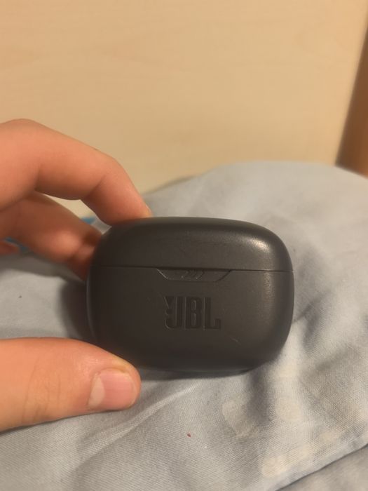 Vând Casti jbl Beam