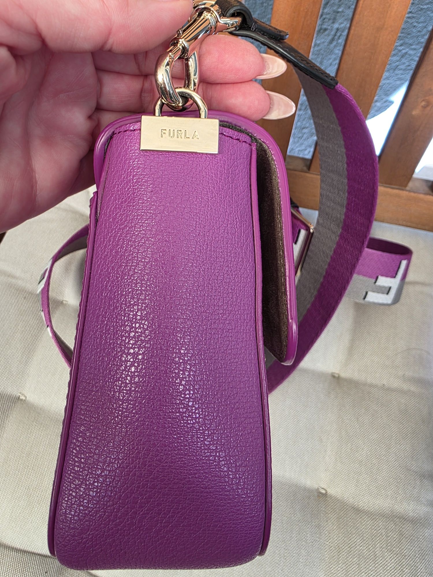 Furla metropolis чанта