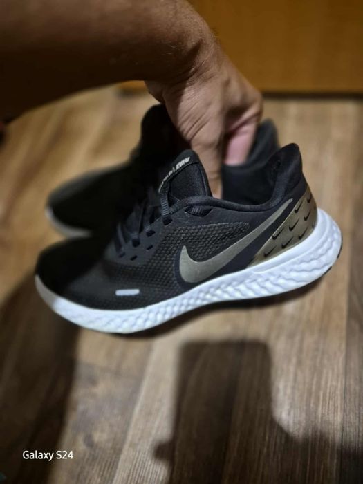 Adidași Nike Original Sport REVOLUTION 5 PREMIUM WOMEN’S Running Shoe