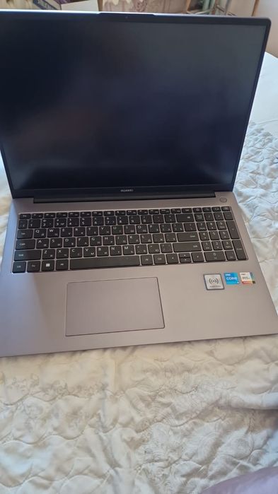 Нотбук сатылады жап жаңа жағдайы жаксы 350000