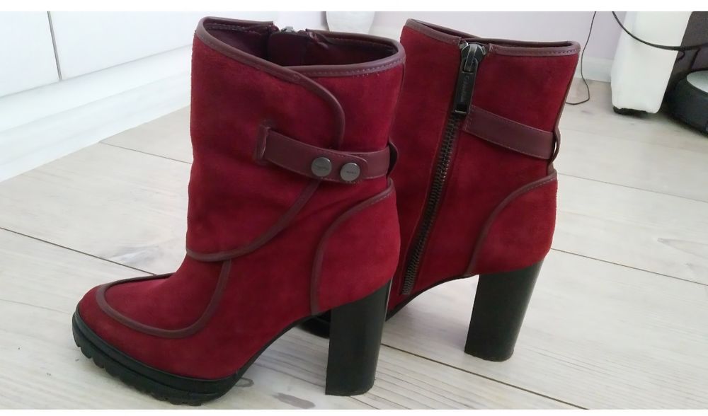 Боти Calvin Klein в актуално бордо