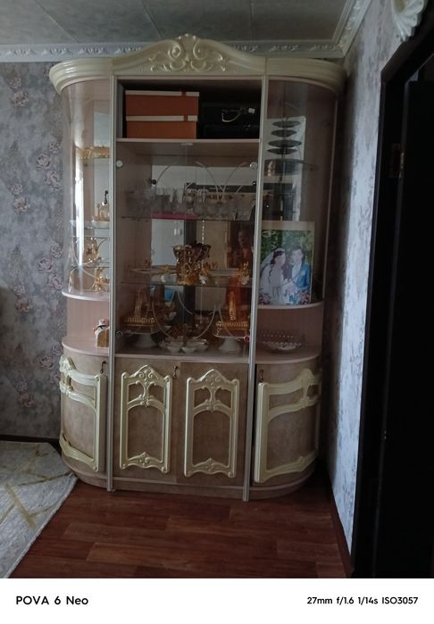 Продам гарнитур.