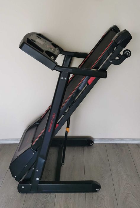 Banda de alergat cu inclinare automata Energy Fit MT10A, maxim 130kg