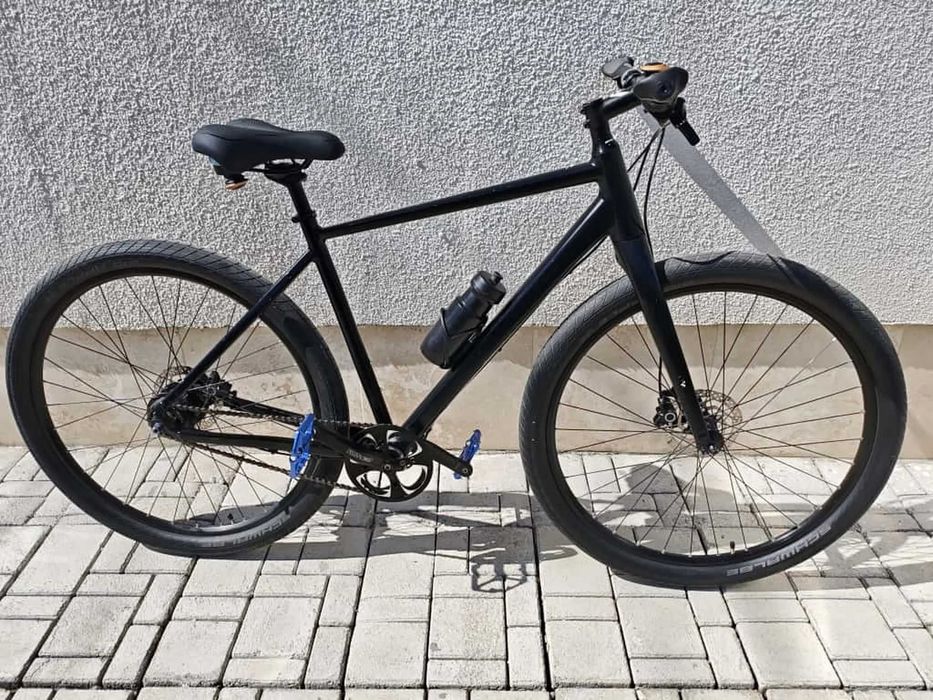 Bicicleta CUBE Hyde Pro trekking oras