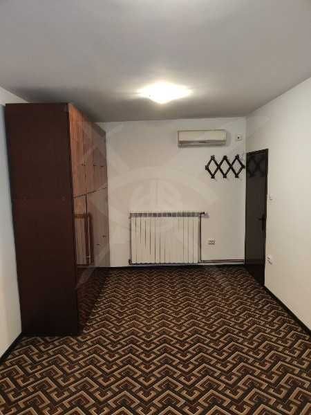 Продава се Тристаен апартамент в Асеновград - 82 кв.м за 677 €/кв.м - Снимка #2