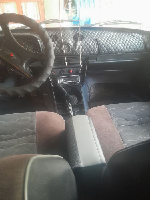 06 jiguli 2001 yil gazi bor tuliq malumot olish uchun  tel qiling