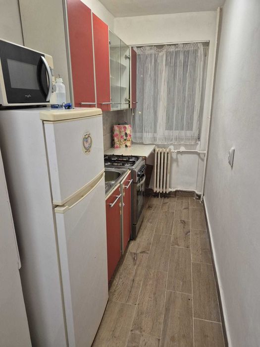 Inchiriez apartament cu 2 camere strada Spartacus
