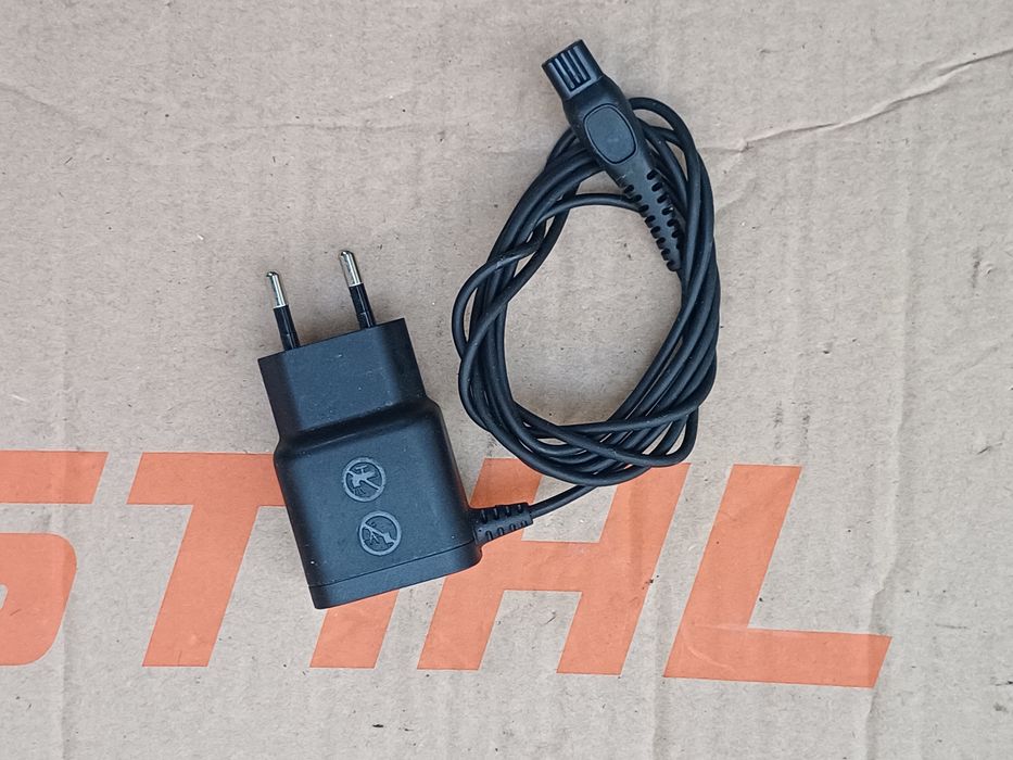 Incarcator alimentator Philips 15v  5,4W