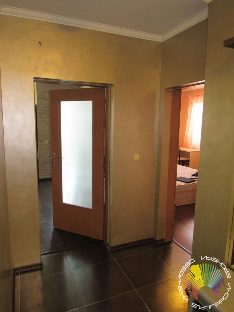 Дава се под наем Двустаен апартамент в Бургас, Зорница - 82 кв.м за 408 € - Снимка #6