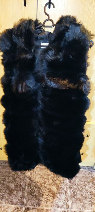 Дамски пухен елек с качулка