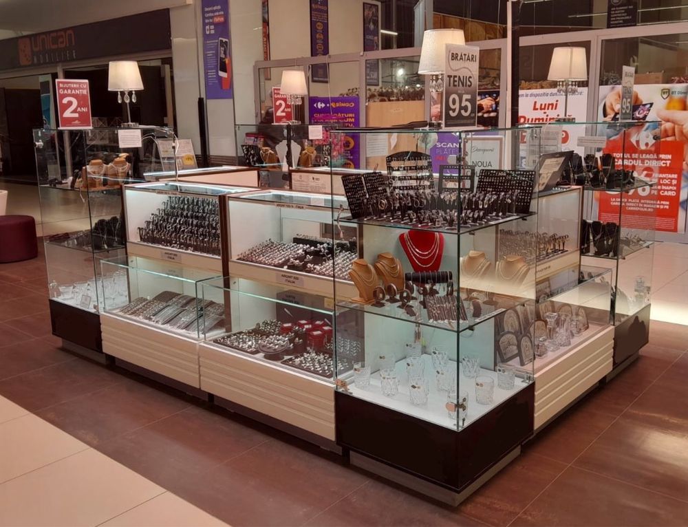Vand insula comerciala stare perfecta si aspectuoasa