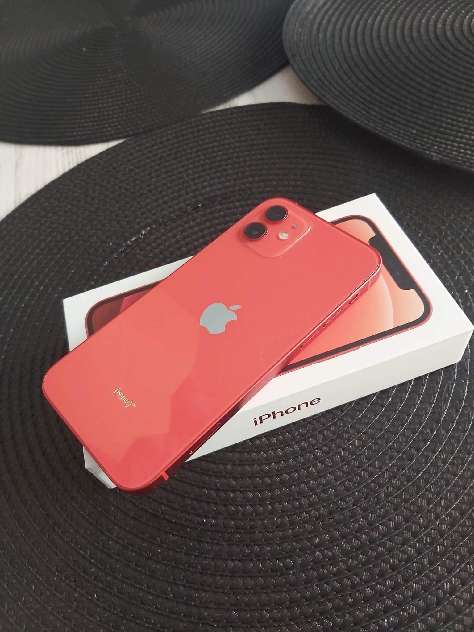 iPhone 12 64 GB  Folosit câteva luni