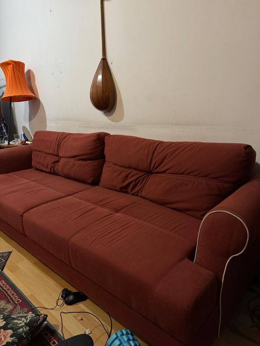 Диван красный 220 см