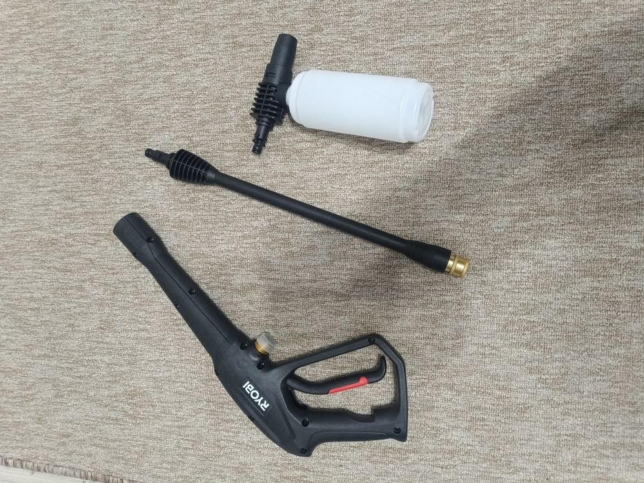 Комплект пистолет (M22), бутилка за пяна за водоструйка