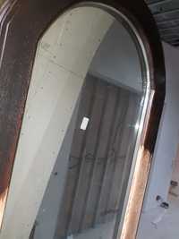 Recondition,rame,ferestre,uși termopan din lemn stratificat.