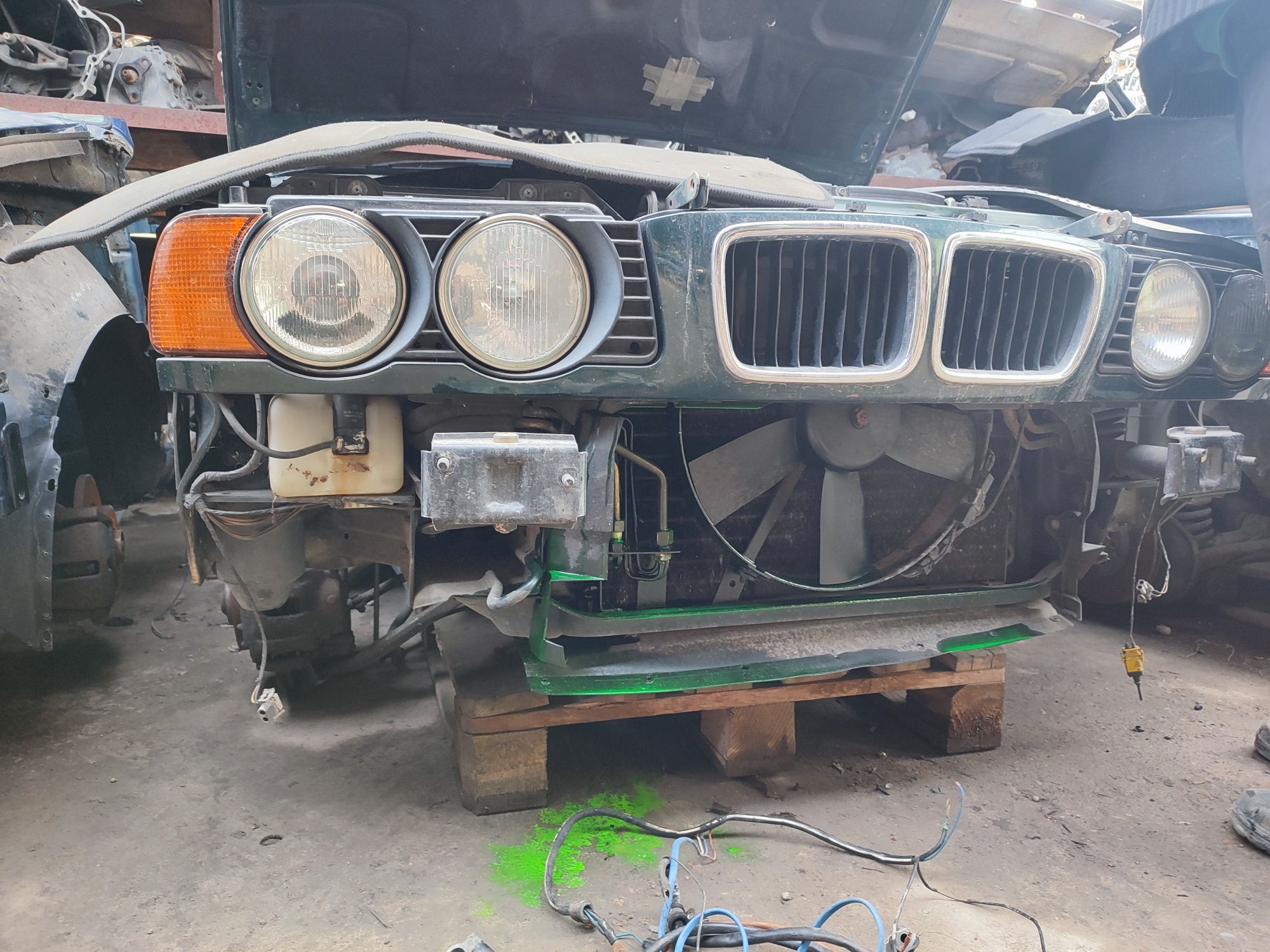 Привозные запчасти на БМВ Е34 BMW E34