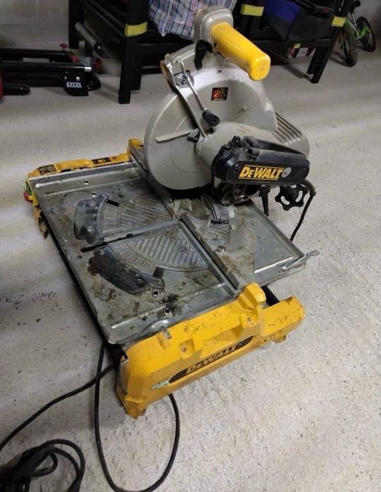 Circular Dewalt 743N 110v cu transformator 3300va