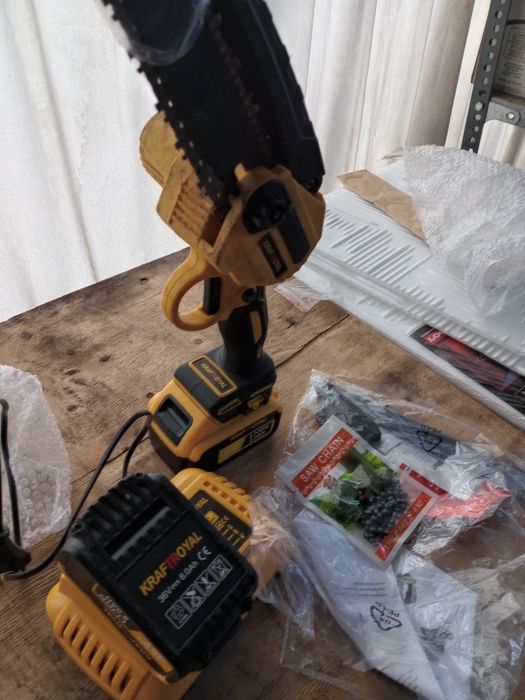 Ръчена  аклуматорна резачка за части