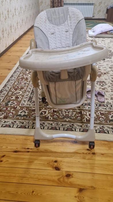 Продам детский стол