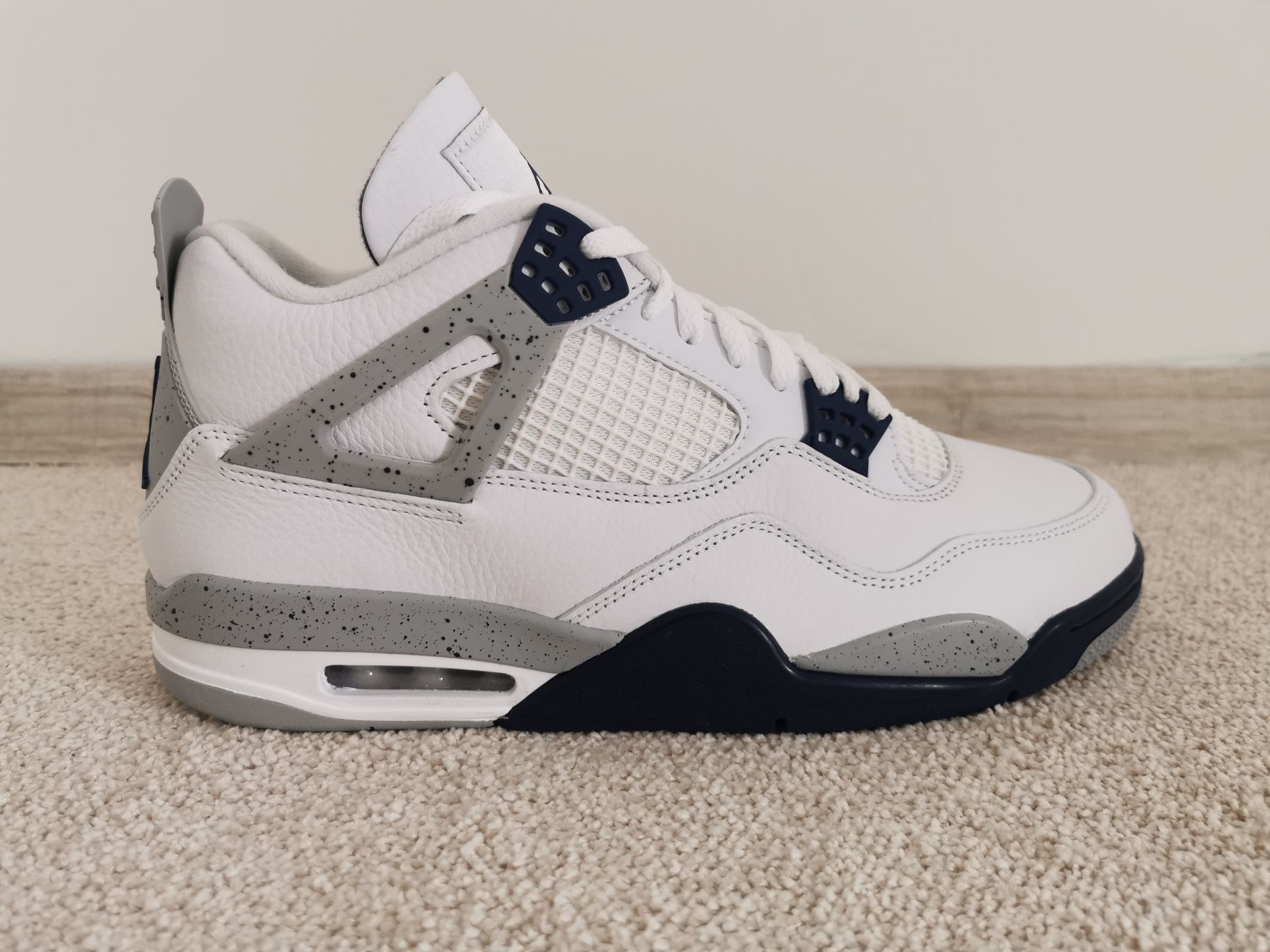 Jordan 4 Midnight Navy 46