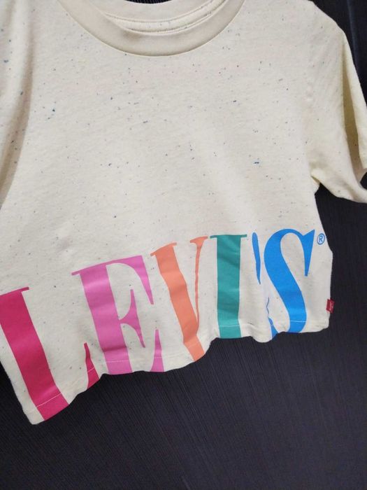 Оригинална скъсена тениска Levi's