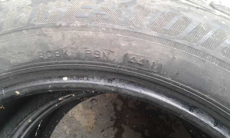 Шины 205/55 R16 - "Bridgestone Blizzak LM-32" (Франция), зимние.