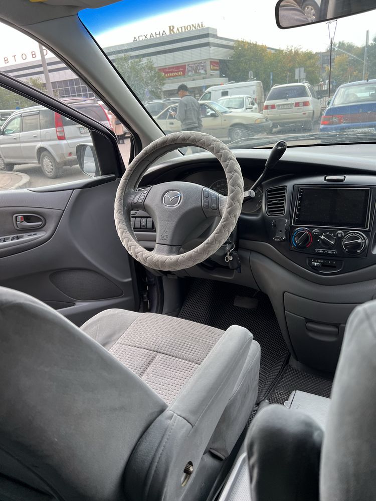 Mazda MPV, 2004 года