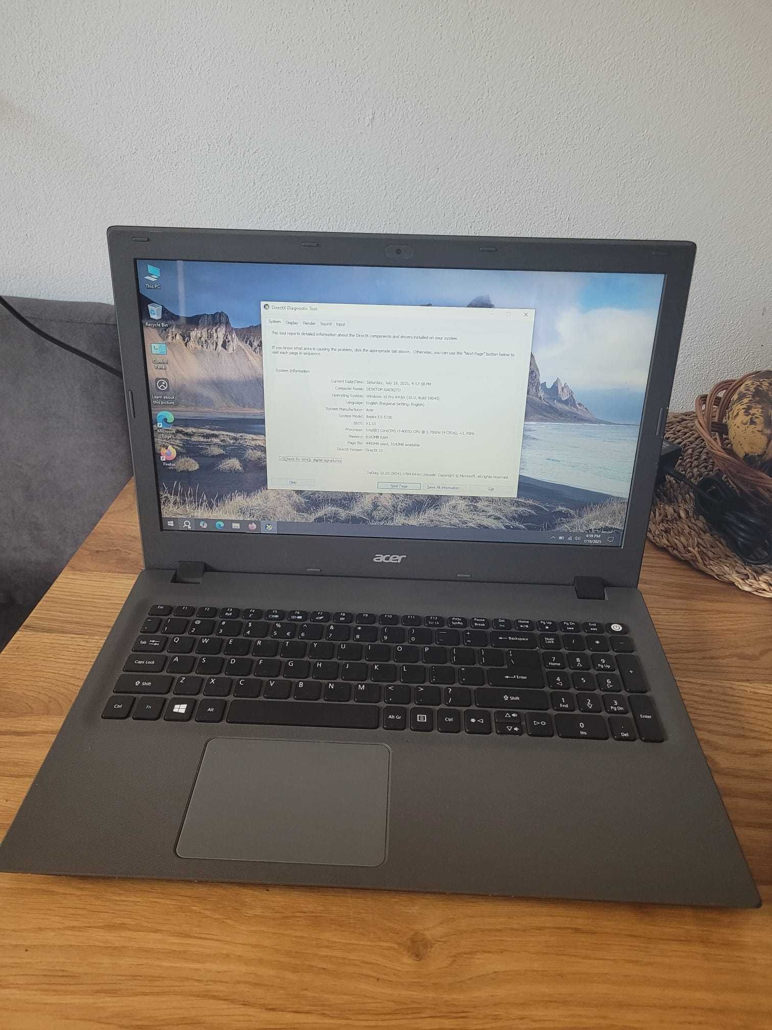 Laptop Acer E5-573g intel i3 Nvidia GeForce 920M
