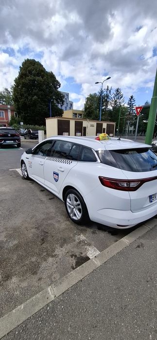 Vând firmă SRL cu autorizație taxi
Fără datorii cu actele la zi! 
Cu